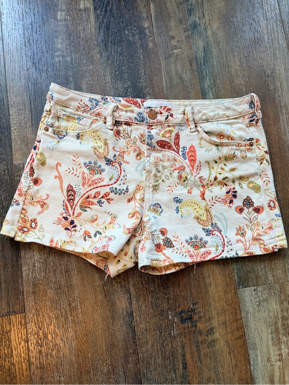 Paisley Print Cream Cotton Chino Festival Boho Shorts size 29